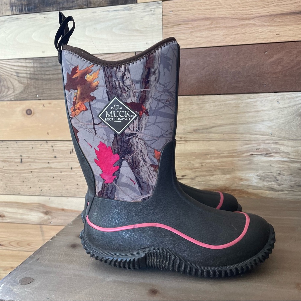 The original MUCK boots girls camo